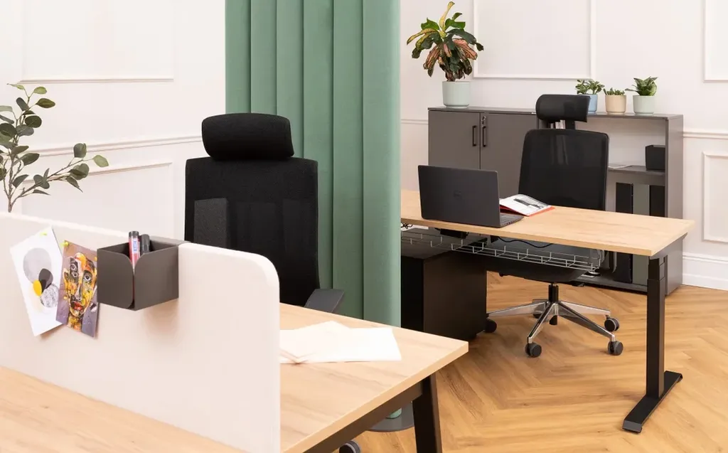 Bureau POP-LITE réglable en hauteur électrique ergonomique professionnel Marseille et dans la région PACA pour espaces de travail modernes et flexibles