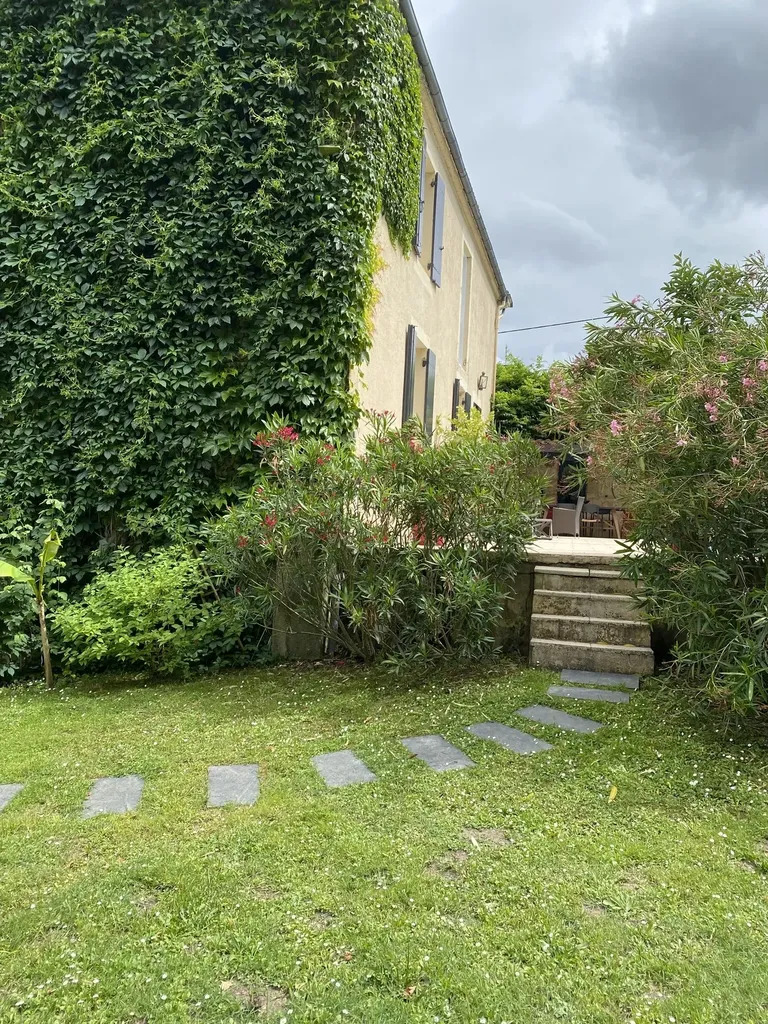 Acheter une magnifique Maison de Maitre à Cérons proche Cadillac 395M2 sur un parc arboré de 2264m2 avec piscine