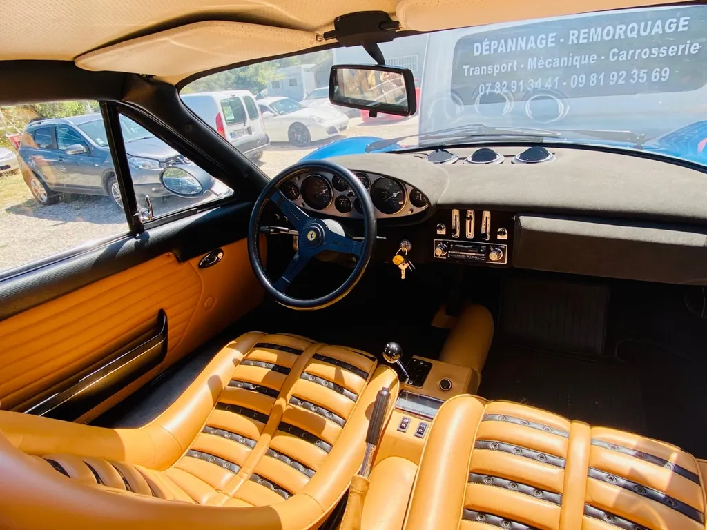 depannage voiture de collection marseille Ferrari Dino à Marseille 