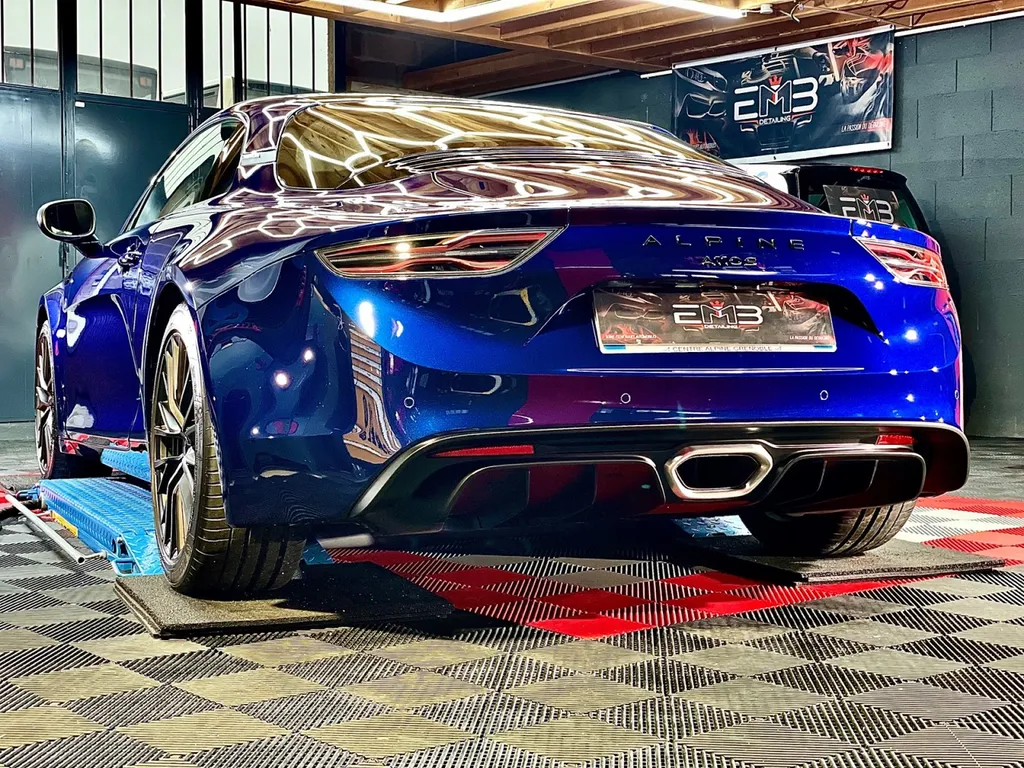 Protection PPF Renault alpine et traitement céramique carrosserie Lyon 