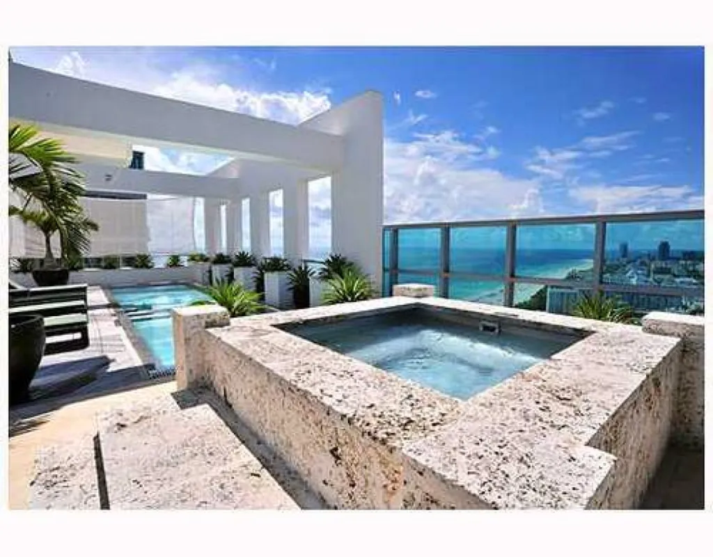 Magasin BÉTON CIRE SALLE DE BAIN pour professionnel à Toulon