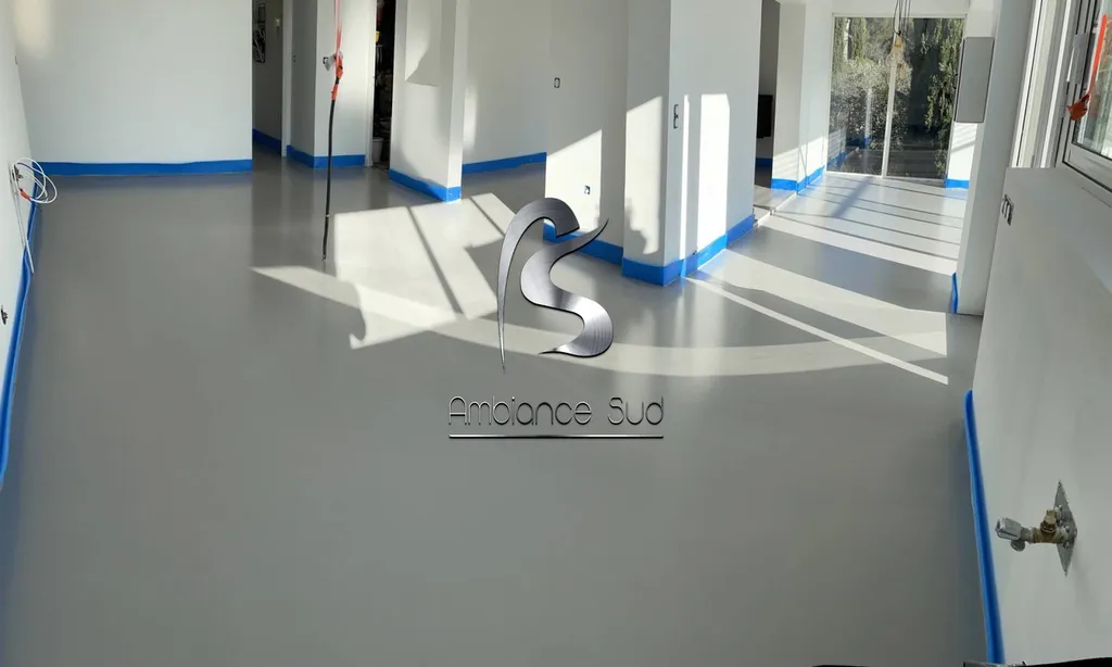 Sol en béton cire coulé décoratif à Merindol dans le Vaucluse