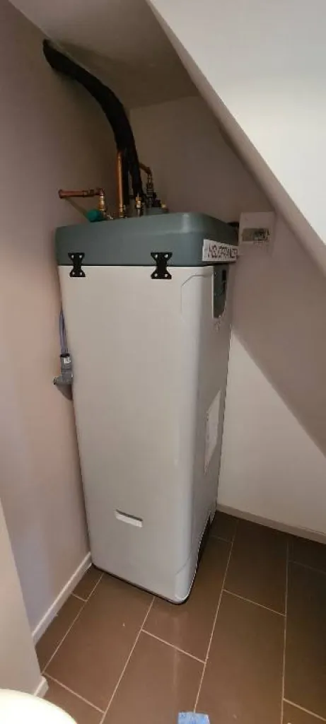 Notre zone d'activité pour ce servicePrix d’un système de chauffage solaire avec capteurs thermiques pour optimiser le plancher chauffant et l’eau chaude domestique