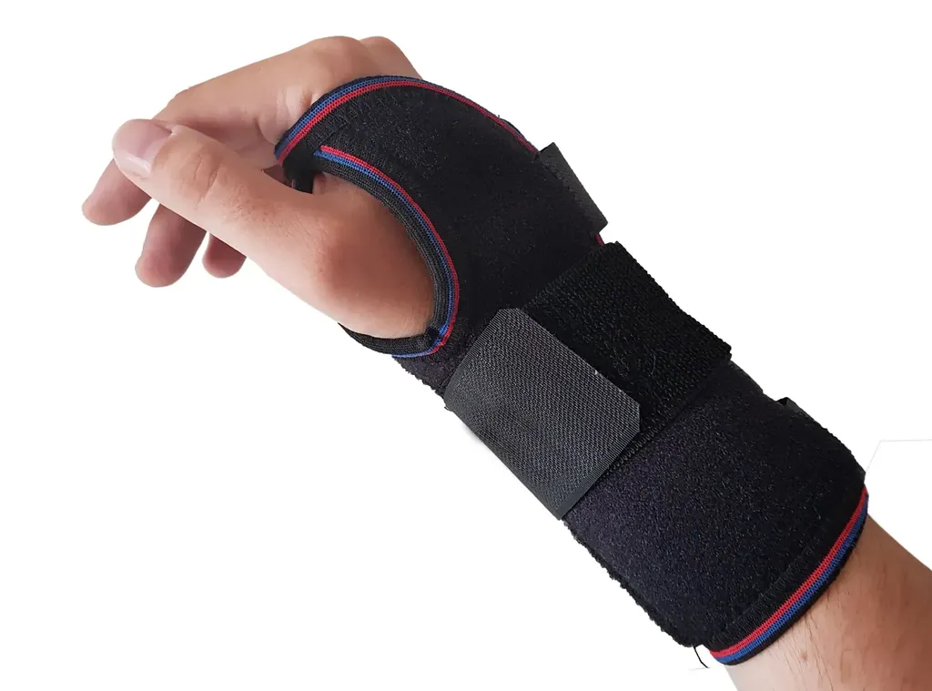 Moulage et application d'attelle sur mesure à Marseille 13012
