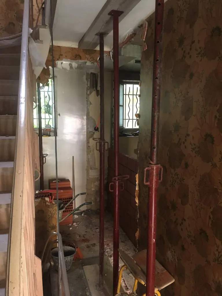 Aménagement d'un centre médical dans une maison de ville à Salon de Provence - 1er étage en travaux 