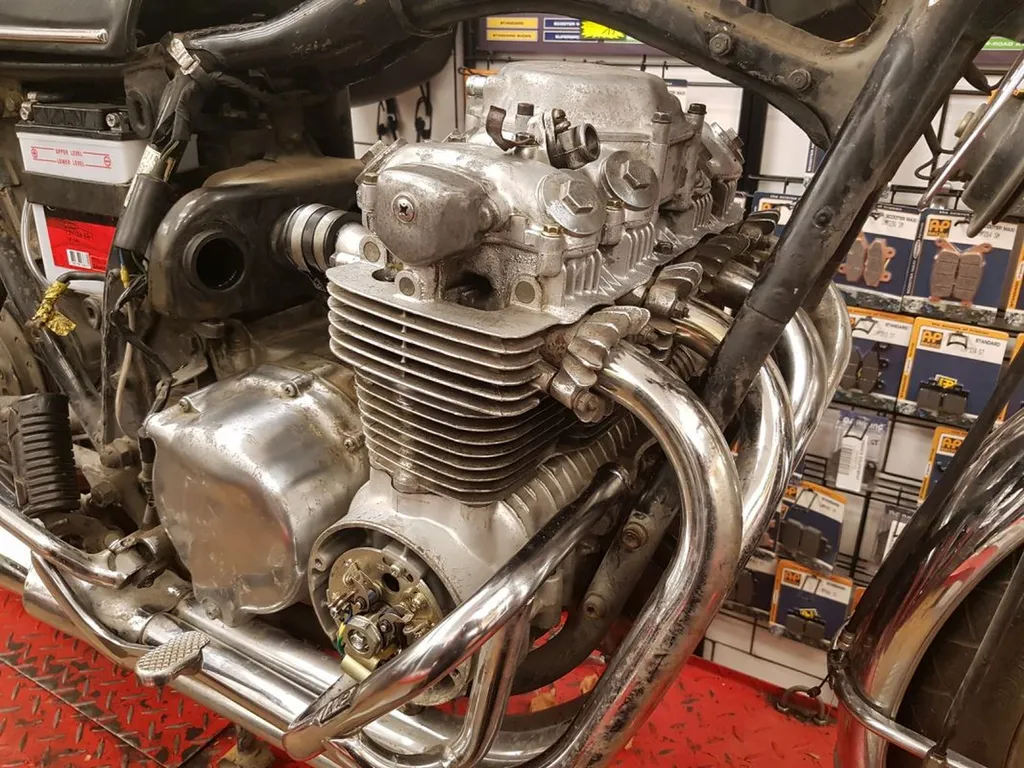 HONDA CB550 FOUR SUPER SPORT