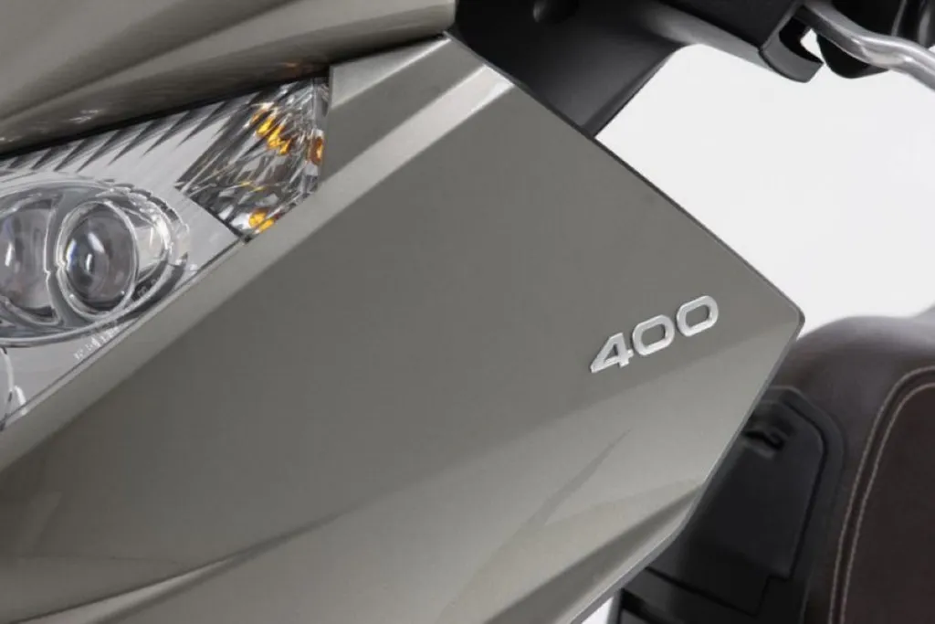 Scooter Peugeot Satelis 400
