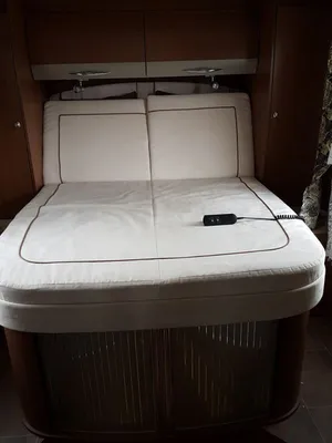 Vendu camping-car burstner privilege T727