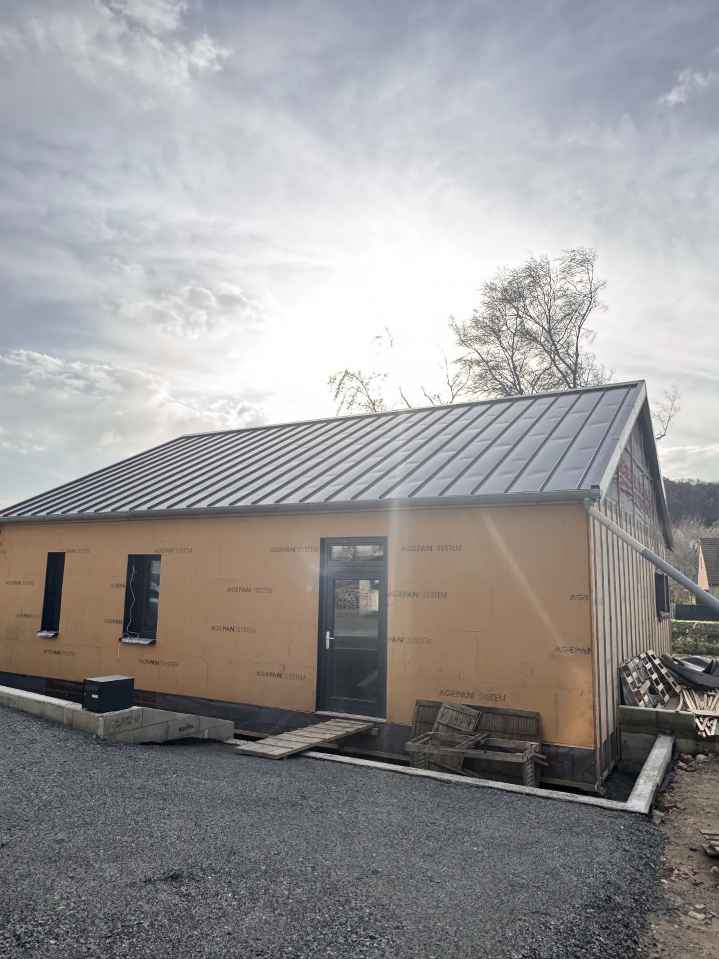 Couverture en bac acier joint debout à Valmont proche de Fécamp en Seine-Maritime 76