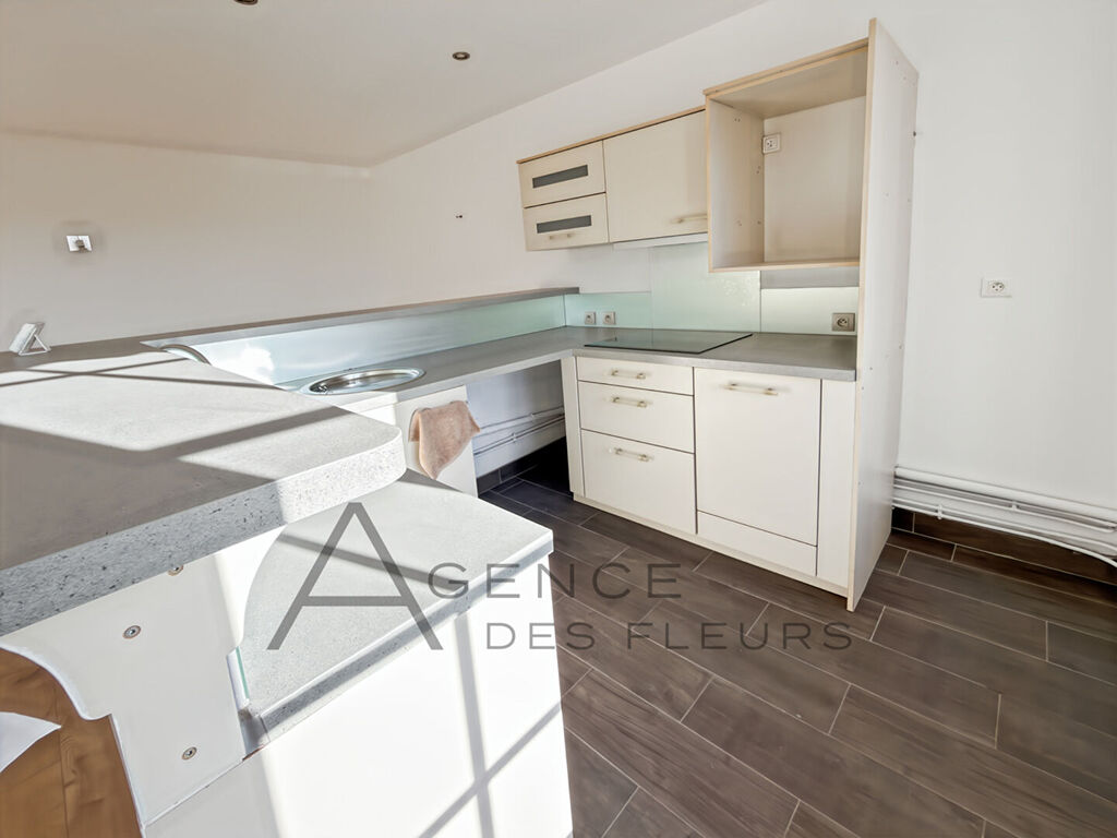 À vendre appartement T3 de 61 m² situé à Saint-Aubin-les-Elbeuf 76410
