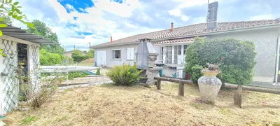 A vendre maison avec garage et piscine proche Tram