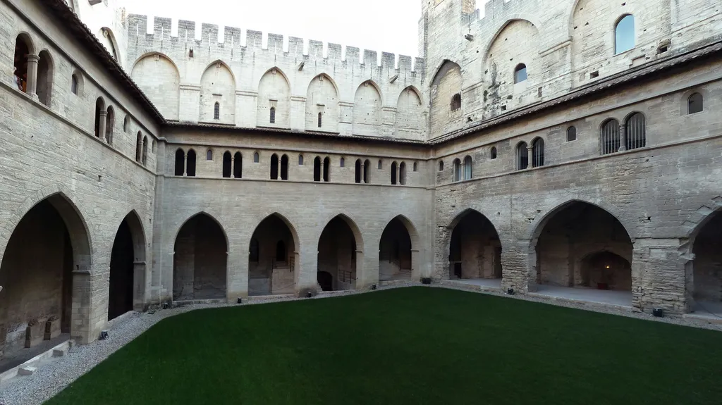 Maître Cyril LUBRANO-LAVADERA Avocat urgentiste en matière pénale à AVIGNON