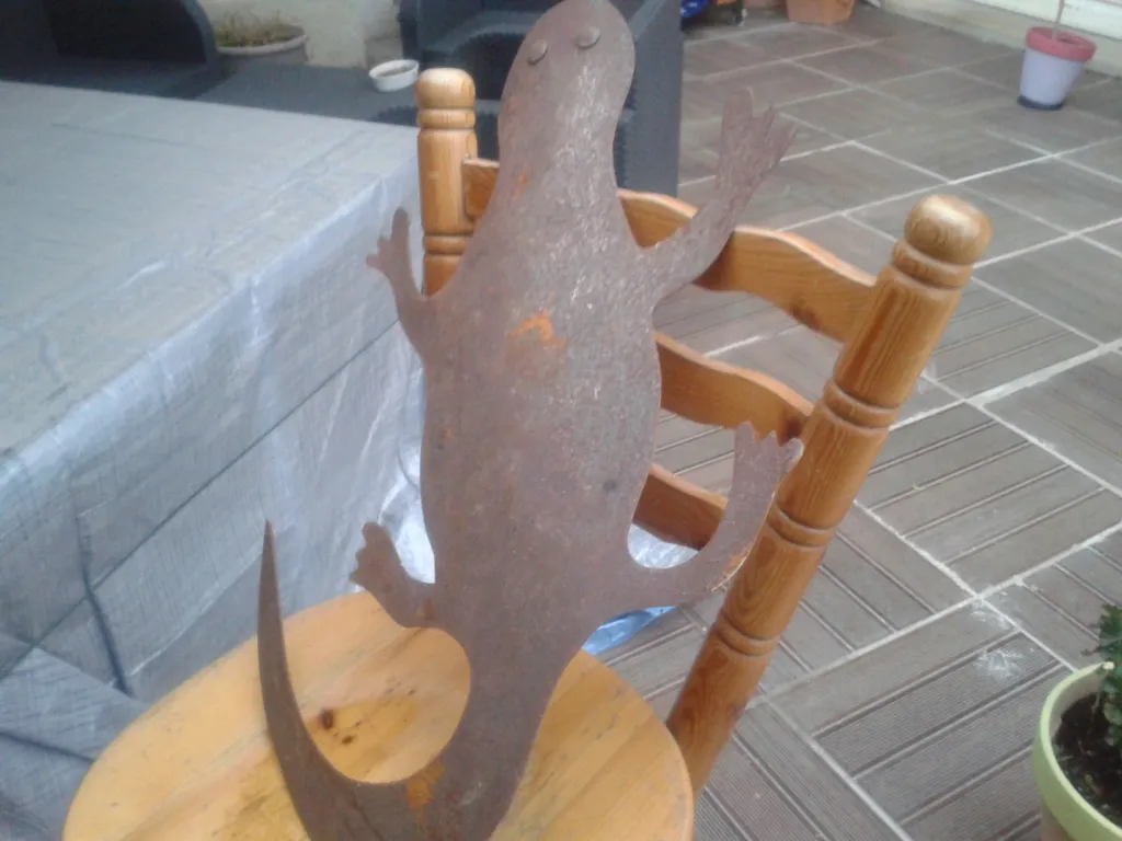 SALAMANDRE EN FER FORGE FOS SUR MER
