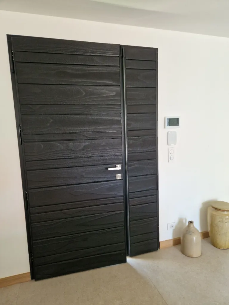 porte d'entrée aluminium ou PVC var