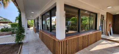 Pose de baies vitrées aluminium 3 rails XXL (jusqu’à 6 m) à Saint-Raphaël