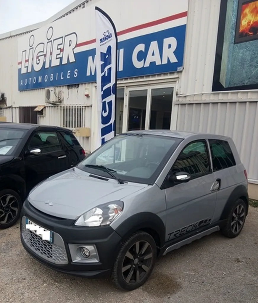 Voiture sans permis Aix en Provence Ligier Ixo Treck DCI
