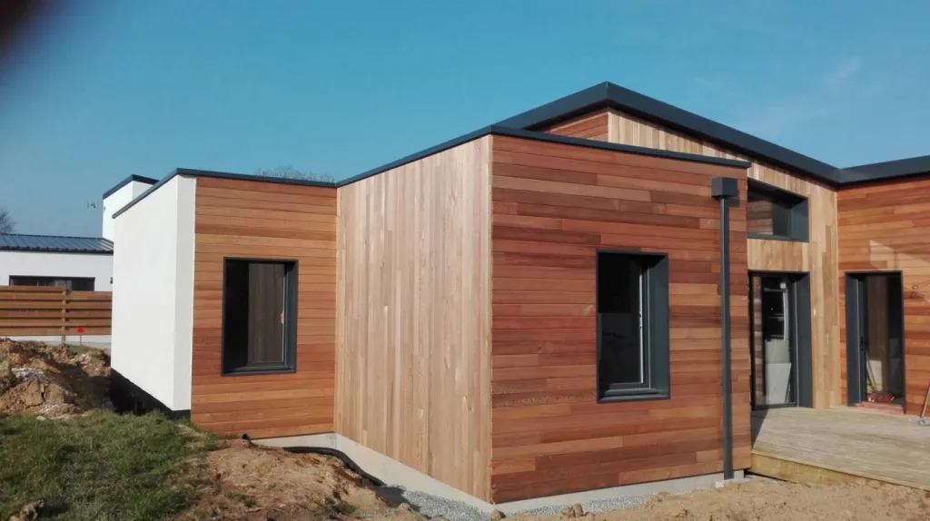 Couvertine aluminium de couleur sur mesure fabriquée sur place à Pont-Saint-Esprit dans le Gard