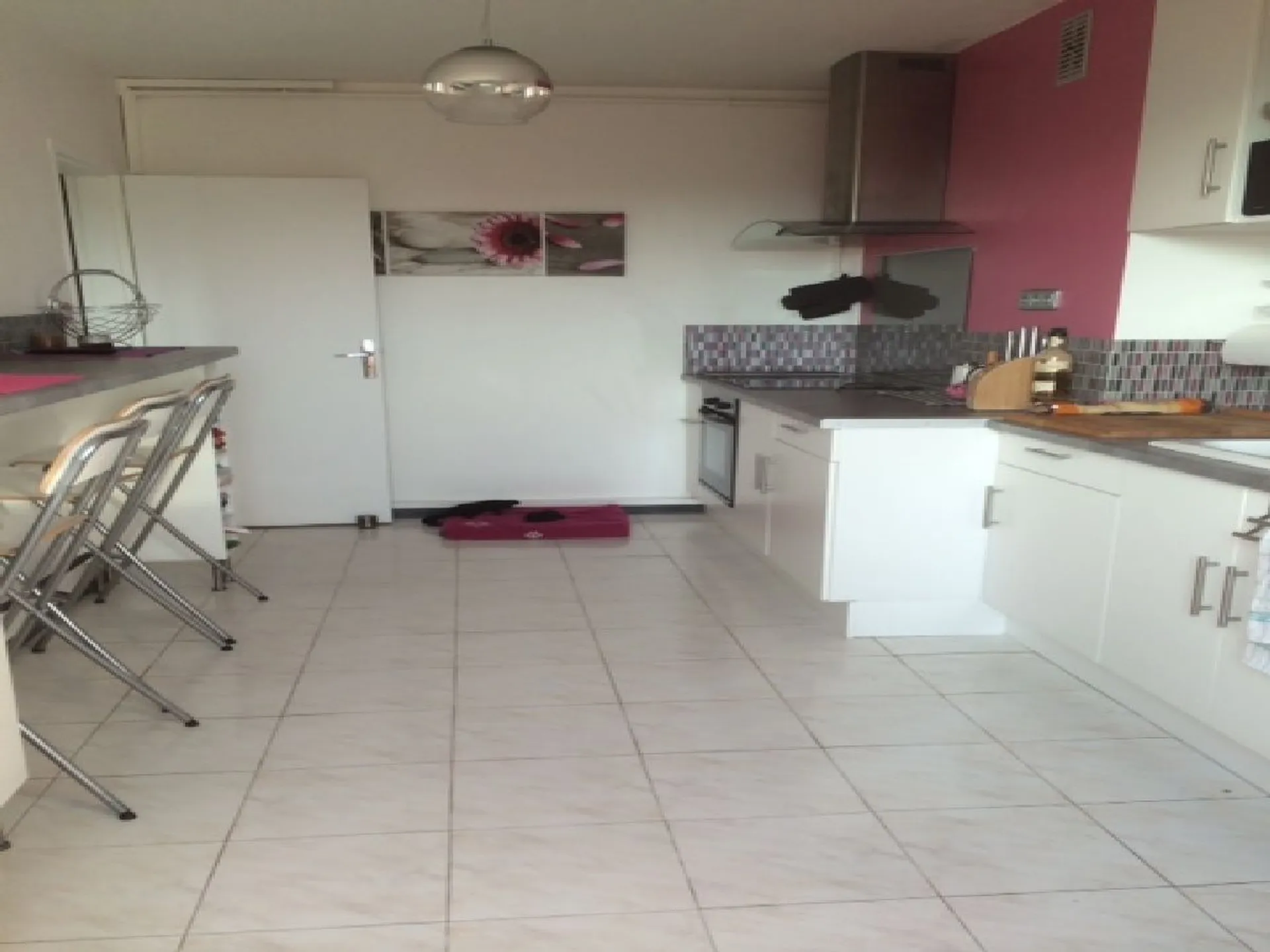 A vendre appartement 3/4 Aubagne proche centre dans résidence fermée avec piscine