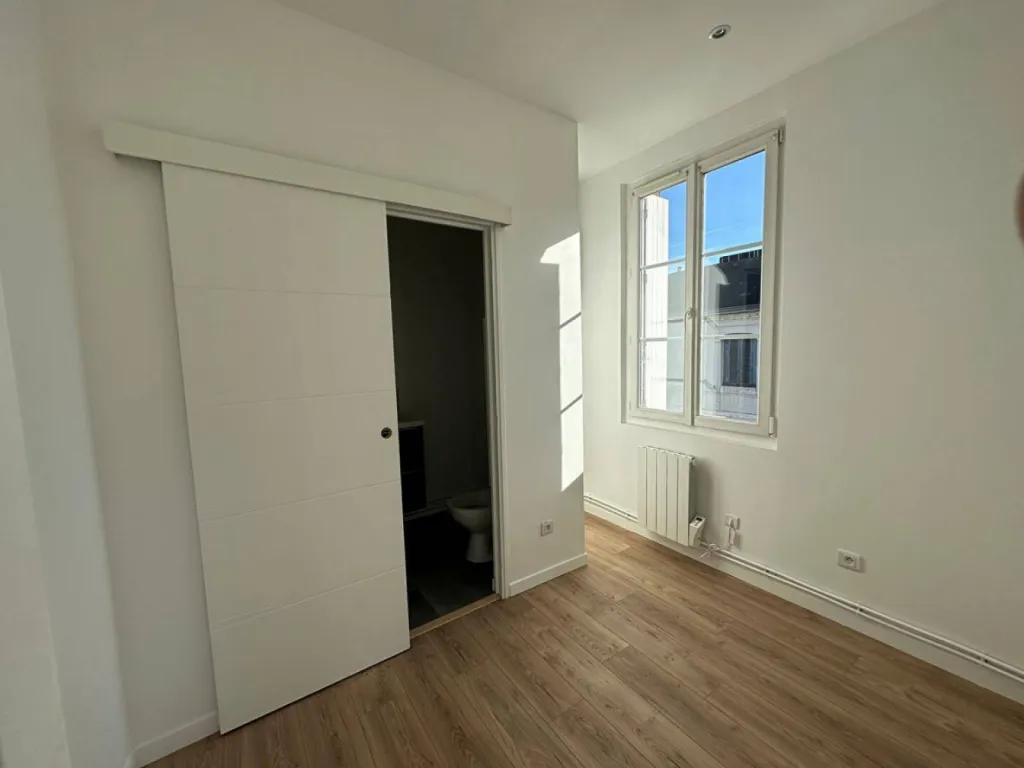 F2 avec grande terrasse quartier préfecture de Rouen