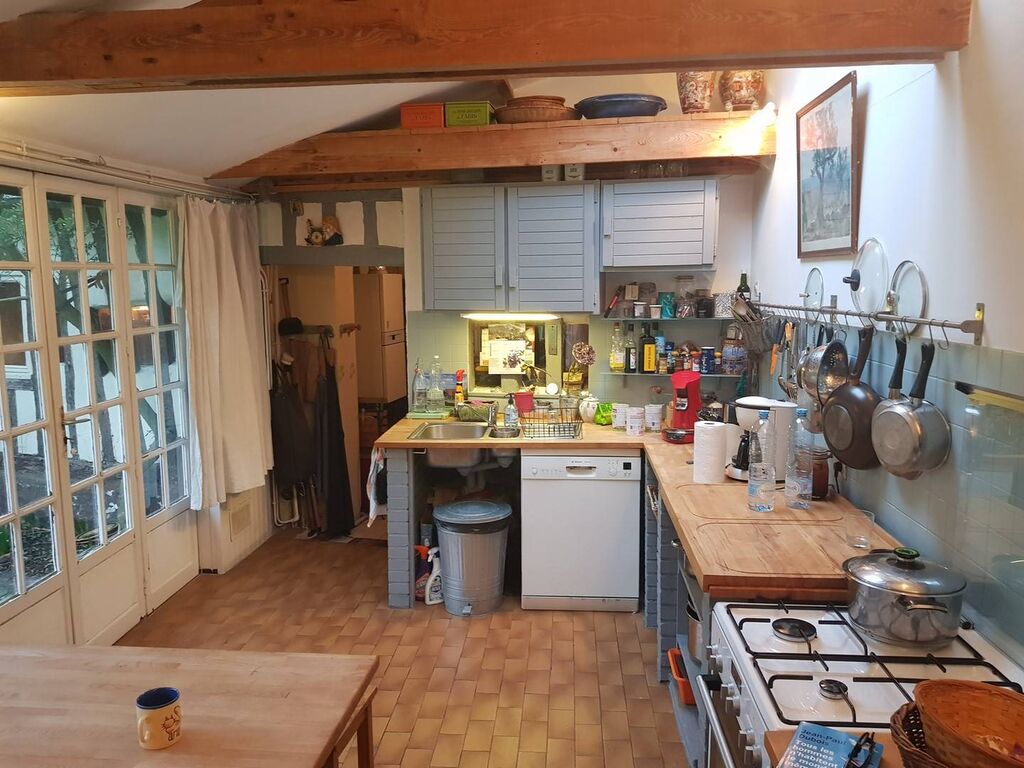 a vendre jolie longère avec dépendances