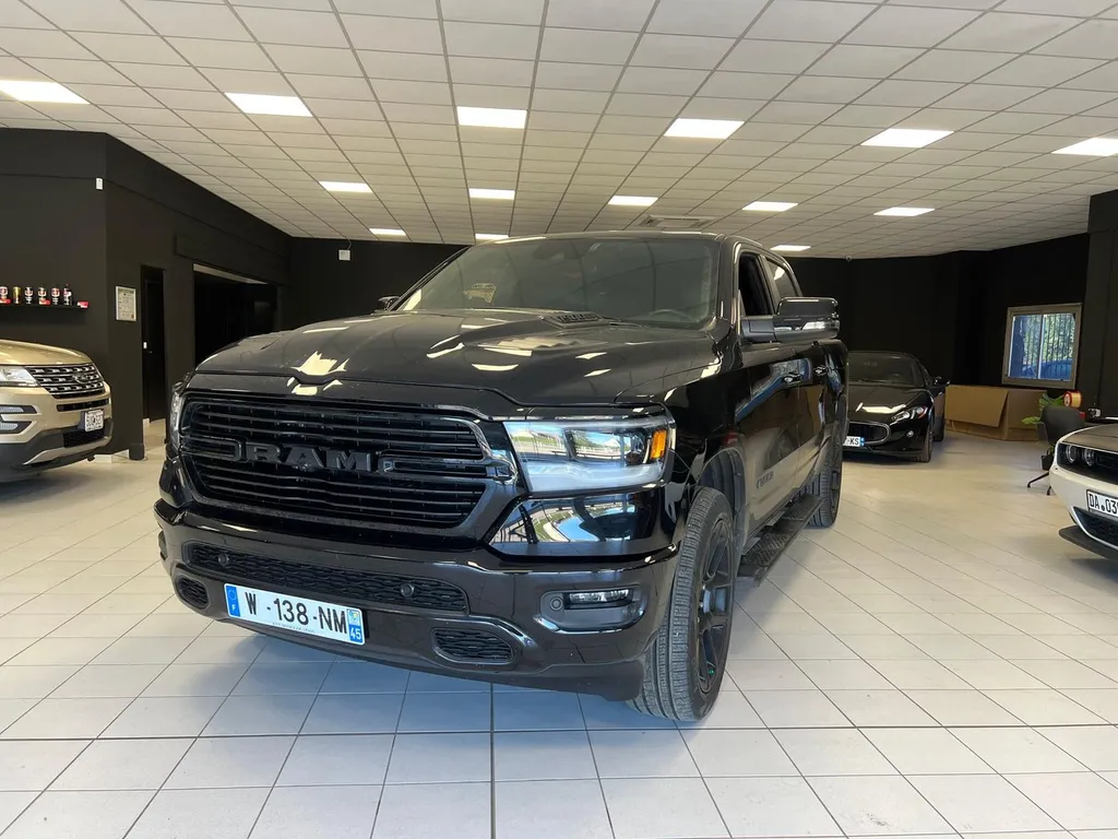 Dodge RAM 1500 full options import Canada : véhicule sélectionné en concession avec prix tout inclus et livraison rapide