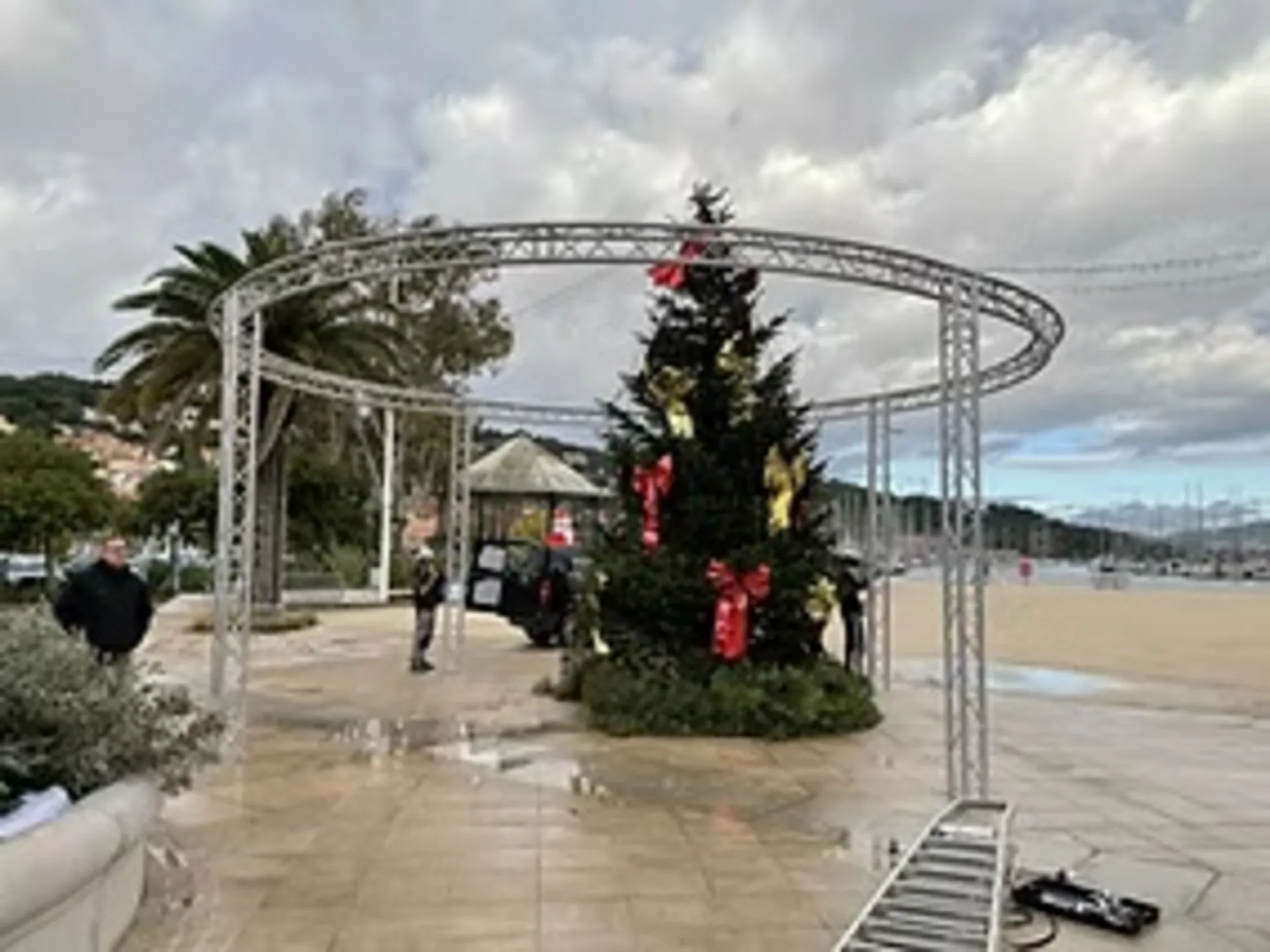 CERCLE STRUCTURE TRIO 8M HAUTEUR 4M