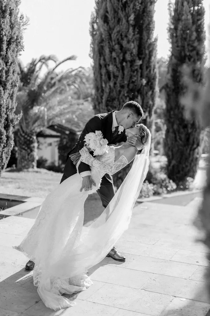 Aurore et Cyril : Mariage élégant sous la verrière du Domaine de la Fauconnie - Les Mariages de Mademoiselle L - Tatiana Fomina