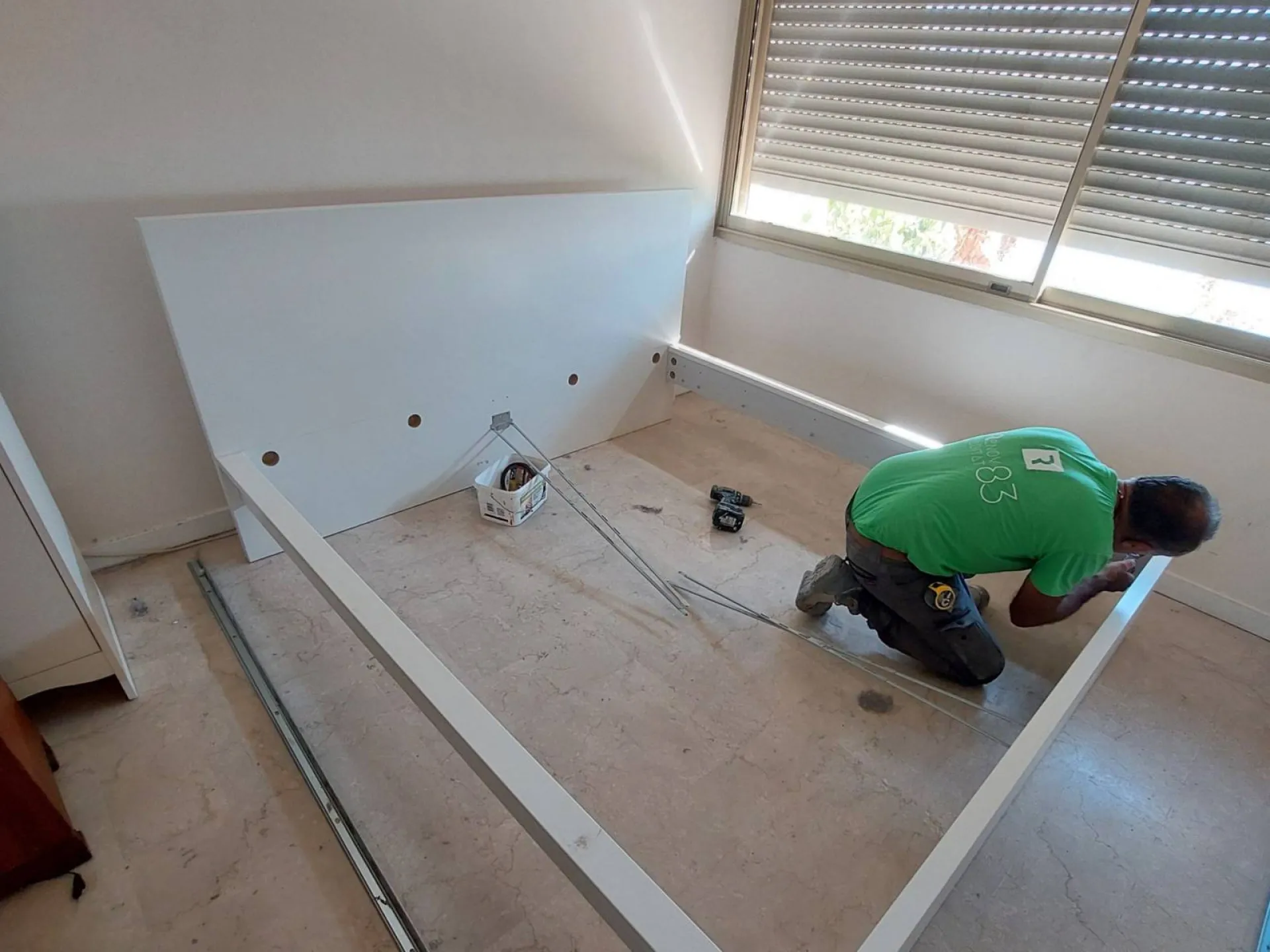 Finitions et aménagements après une rénovation complète d'une maison à Carqueiranne dans le Var