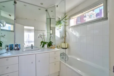 Visite virtuelle d'un appartement à Neuilly sur seine dans le 92