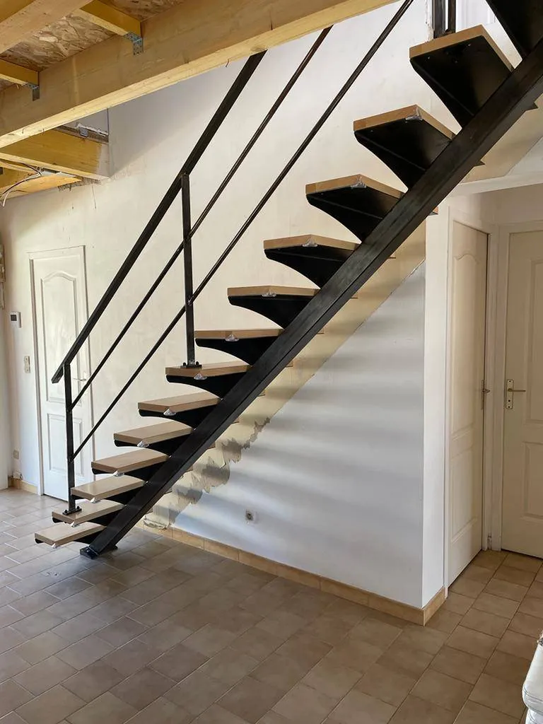 escalier acier sur mesure marseille