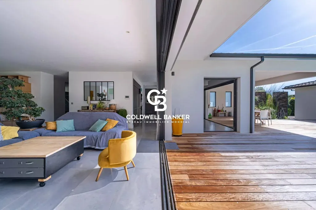 Maison à vendre Gradignan - villa contemporaine 4 chambres, avec piscine et grand terrain