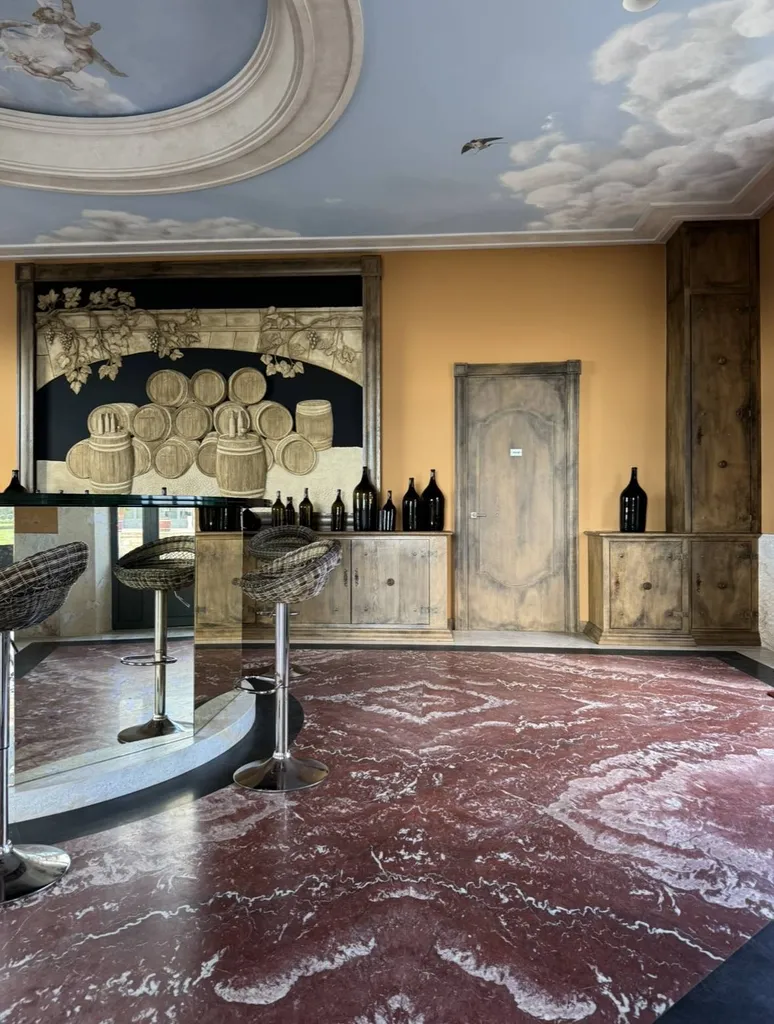 Spa en Marbre rouge Saint Pons et granit noir Zimbabwé au Domaine Mas de Rey à Arles