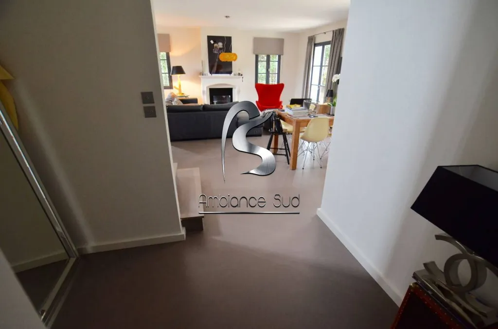 AMBIANCE SUD BETON CIRE TALOCHE A SAINT TROPEZ