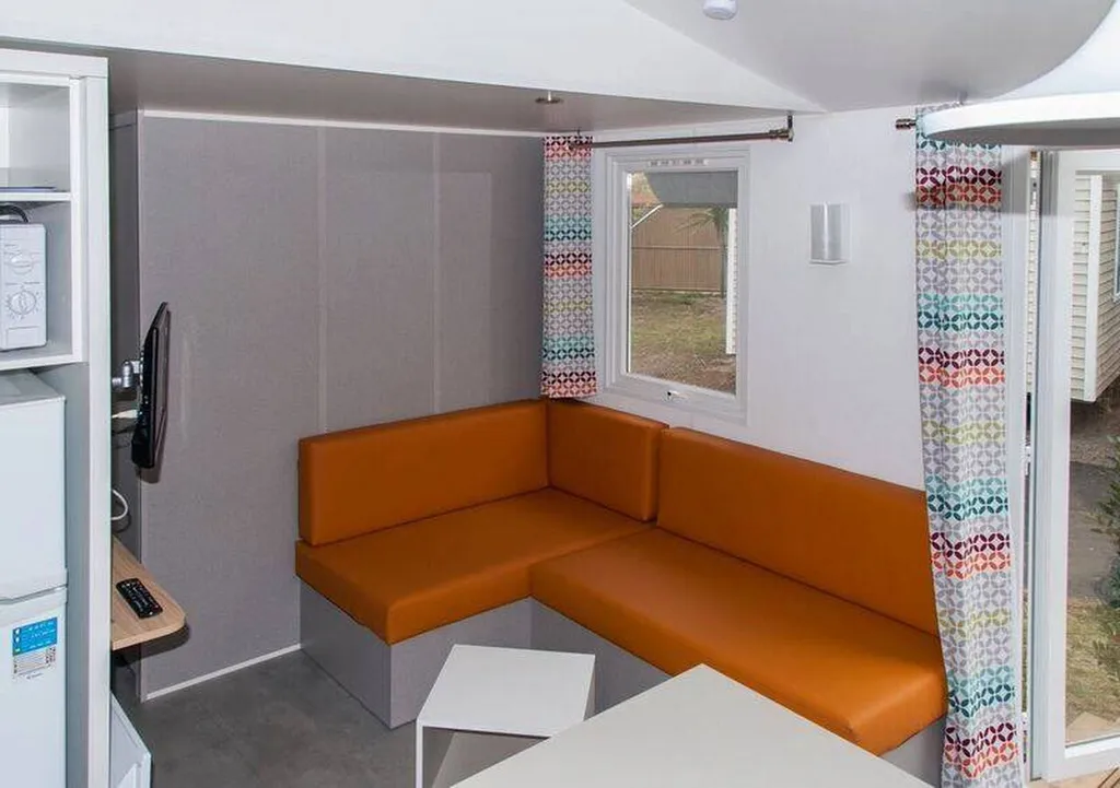 location de mobil home avec tv cap d'agde bord de mer