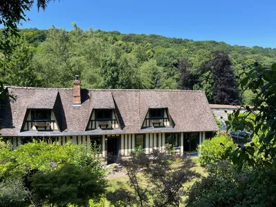Maison de caractère à vendre à St Wandrille - Excellent état - 2600m² de jardin paysagé