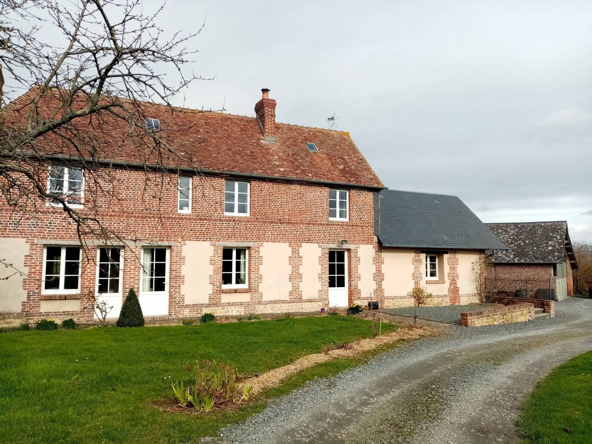A vendre jolie maison en briques