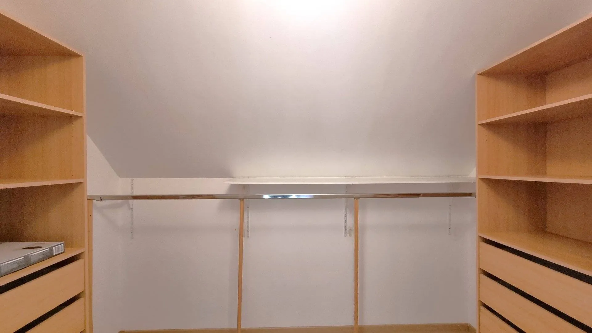 A vendre, belle maison contemporaine, 4 chambres, sous-sol complet à 5 minutes de Dieppe et de Petit-Caux