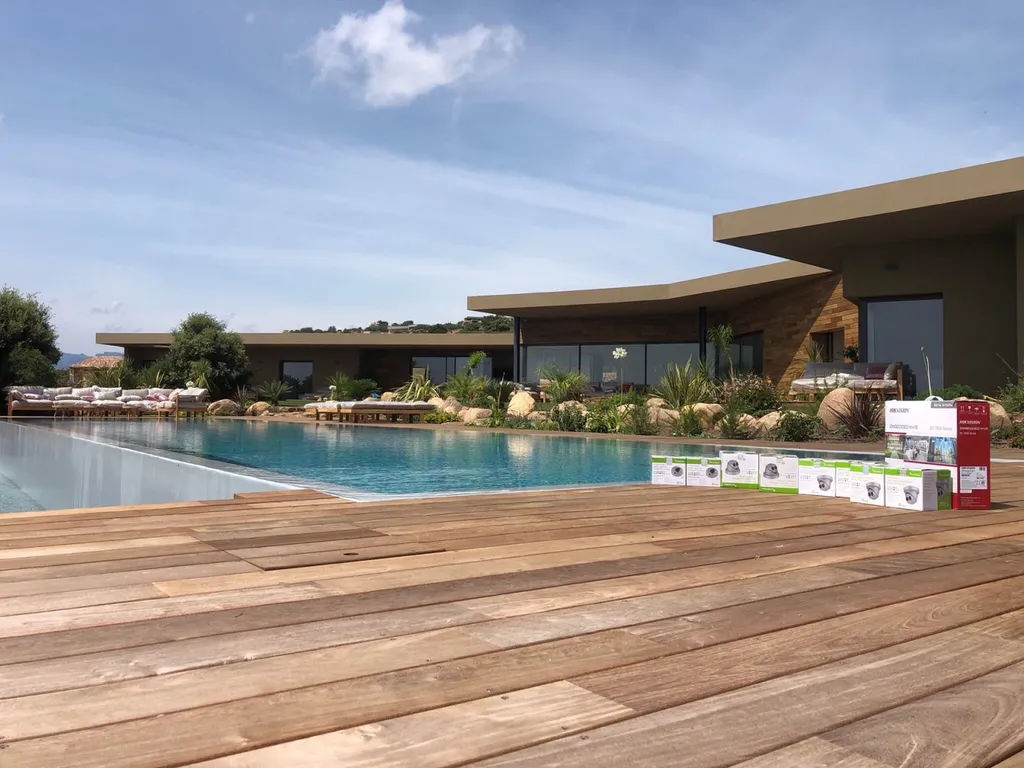 Pose de caméras de surveillance à Bandol