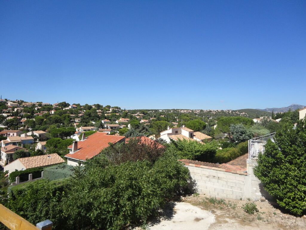 maison 5 chambres à carnoux
