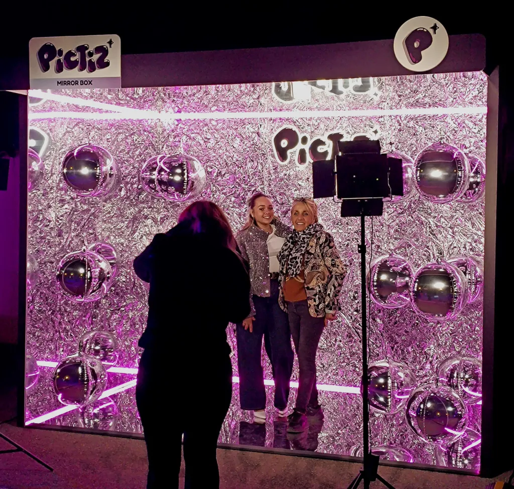 Notre zone d'activité pour ce serviceLocation box photo immersive personnalisable pour mariage et anniversaire à