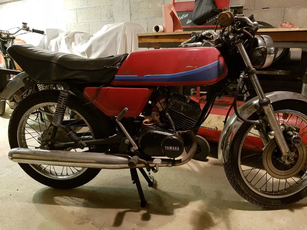 YAMAHA RD 125