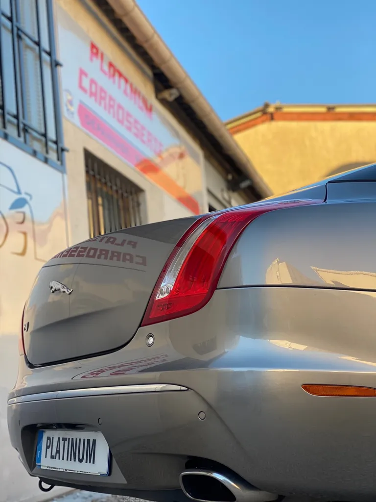 Jaguar XJ Remise en état de la carrosserie