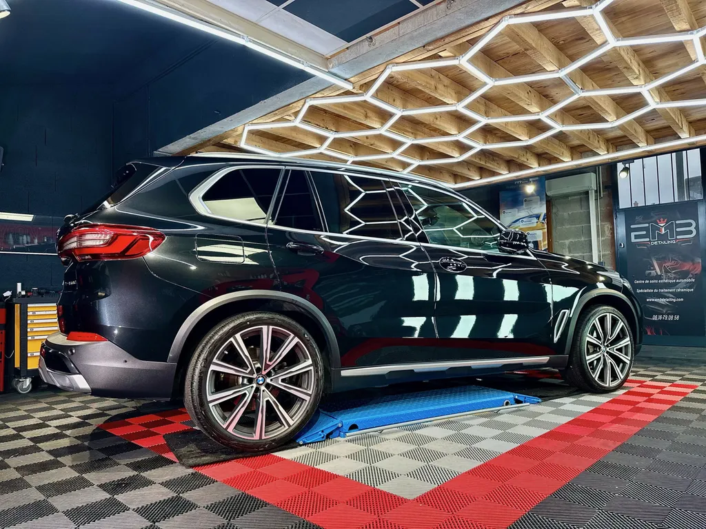 Traitement céramique Vaugneray proche de lyon spécialiste BMW X5