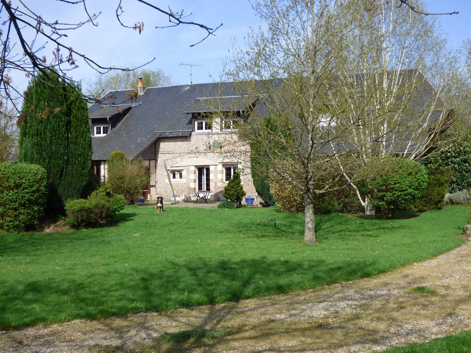 Investir dans une propriété en briques et pierres à deux heures de Paris 75