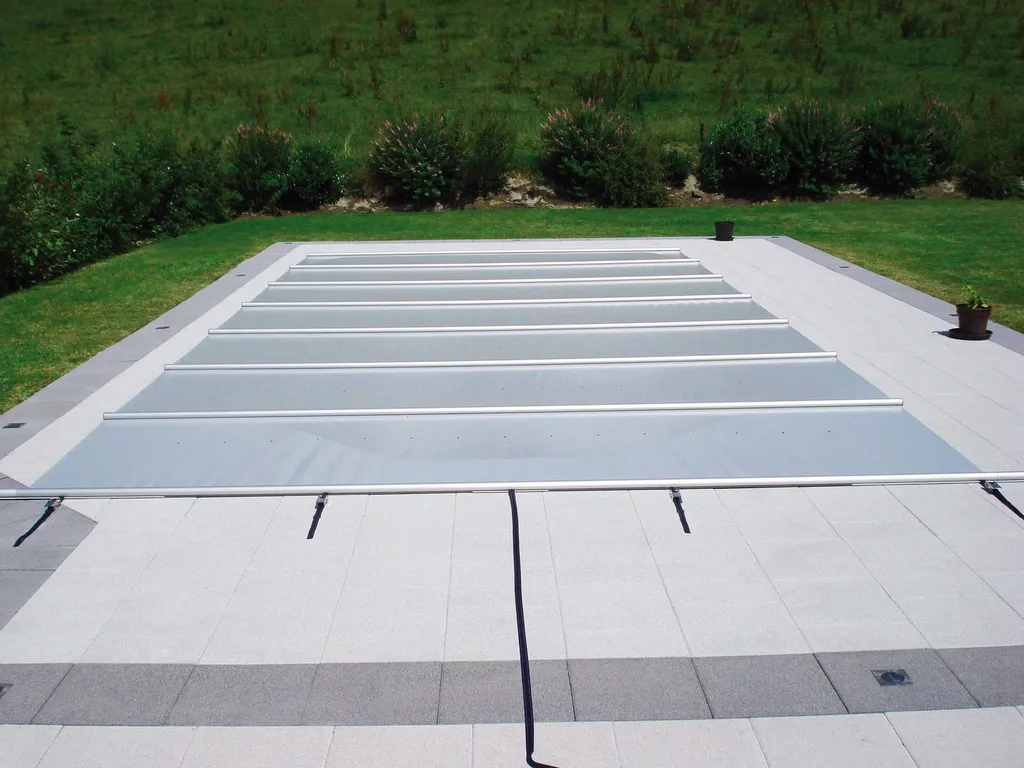 COUVERTURE A BARRES WALU POOL MODELE ADVANTAGE