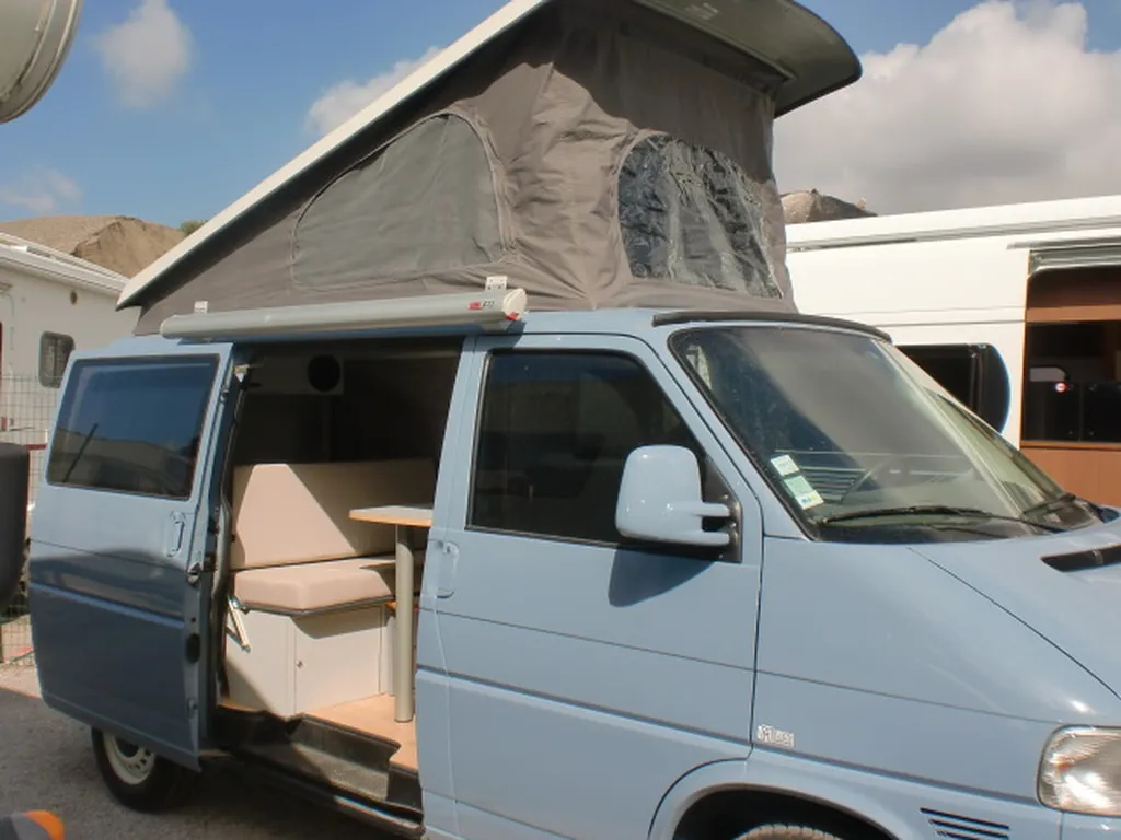 WOLKSWAGEN TRANSPORTER