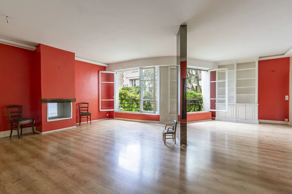 A vendre grand 3 pièces avec réception à Paris 75016