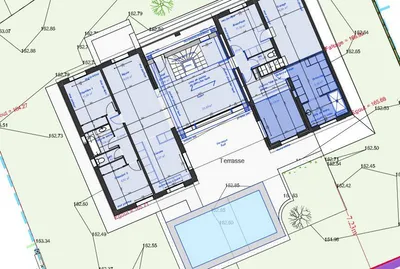 Architecte DPLG et Architecte d’intérieur pour travaux de reconstruction et surélévation d’une maison existante avec intégration d’une piscine sur Gemenos