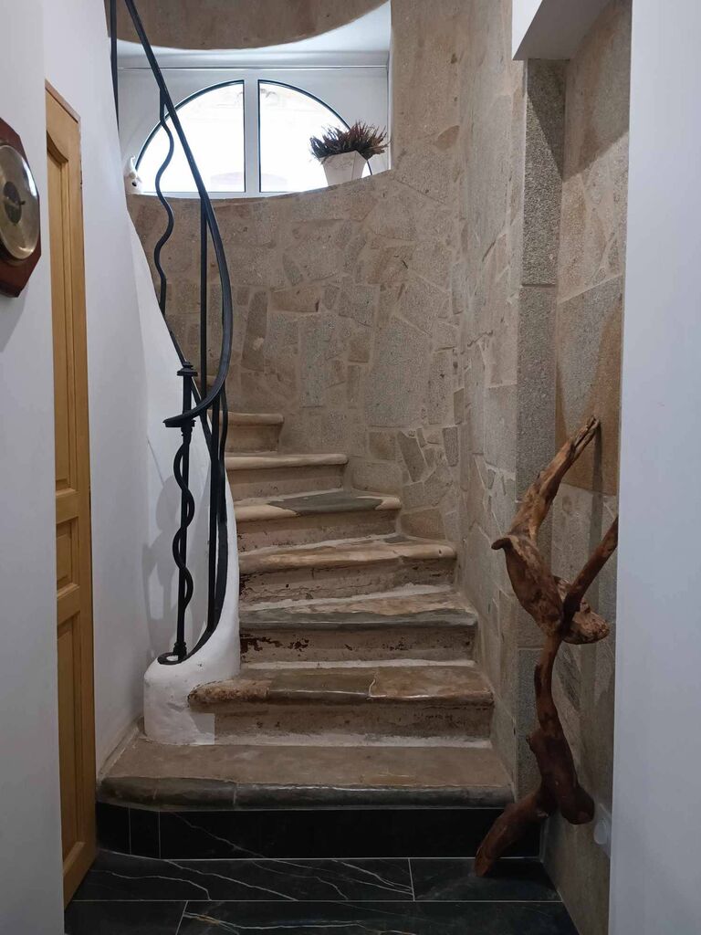 A acheter, maison atypique proche des commodités