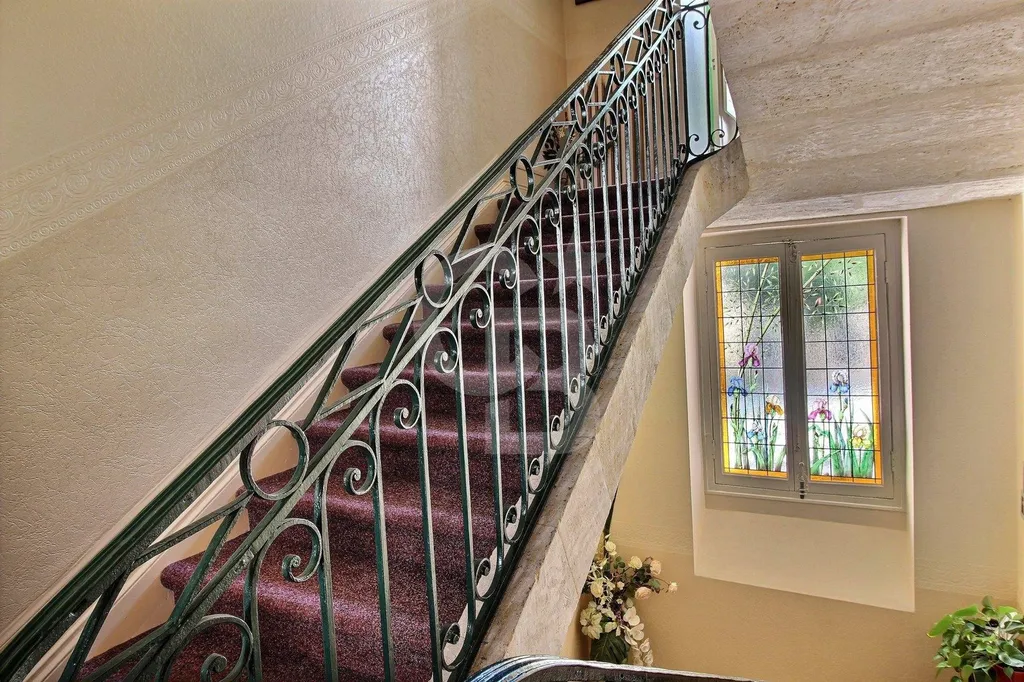 Recherche belle maison bourgeoise en pierre avec jardin et parking 6 chambres BORDEAUX PROCHE JARDIN PUBLIC